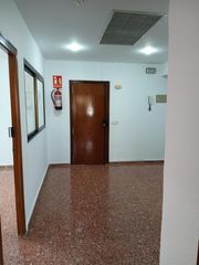 Lloguer Oficina a Centro. Alquiler oficina centro