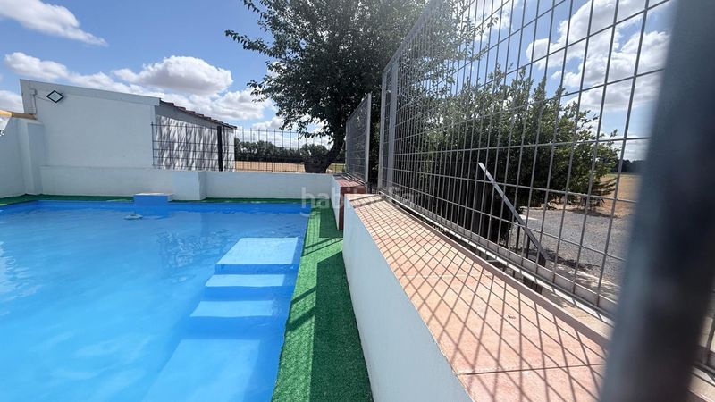 Foto 93ef2279-6f58-4046-81b3-34958ea7588b. Masia amb aparcament piscina a La Orden Huelva
