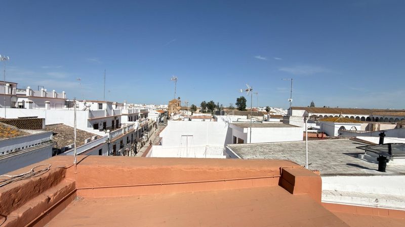 Foto aee78261-cd2e-4e28-9aa3-6322e5f9a5f9. Casa a Moguer