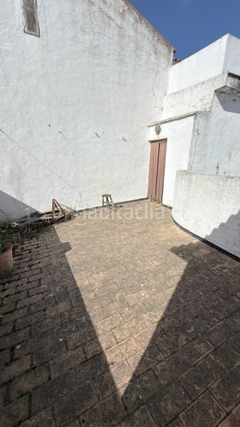 Foto b0e31174-72e7-44cf-b48a-bbd43dd62281. Casa a Moguer
