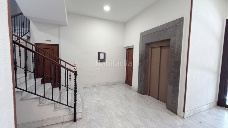 Foto 608c0538-777a-4652-8081-47280df55643. Pis amb aparcament a Centro Huelva