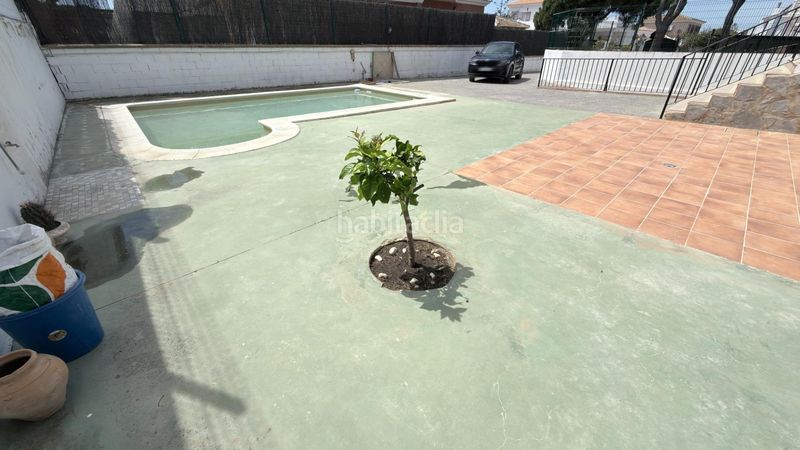Foto 134d15f6-5c1f-4605-8908-9a0d14a35eac. Casa aparellada amb aparcament piscina a Mazagón