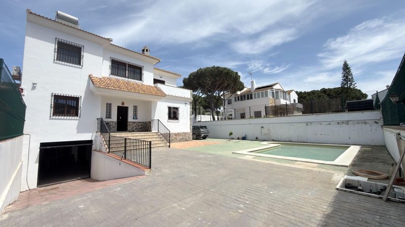 Foto e140eecc-5a9d-43fa-9ab9-9f4874143b3d. Casa aparellada amb aparcament piscina a Mazagón