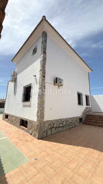 Foto fee8fe36-4087-4740-aecb-69fa101c95e8. Casa aparellada amb aparcament piscina a Mazagón