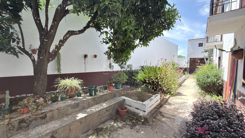 Foto d8bfb848-e8cb-4a5d-b8dd-653d1c7f1d24. Edifici a Cortegana