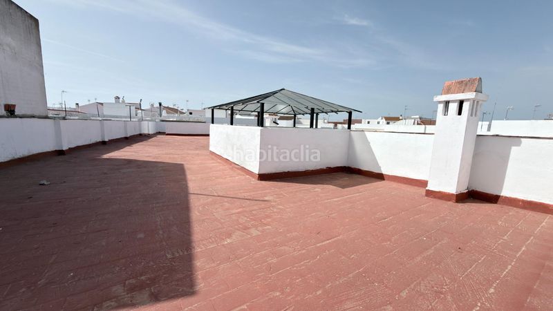 Foto 2168fb7f-0c52-4d8f-b5da-44fa6017f8ea. Edificio  en construcción en el centro huelva en Lepe