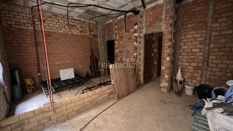 Foto e5ba2250-b88f-4978-b0cb-e0271cf4c7ae. Edifici a Bollullos Par del Condado