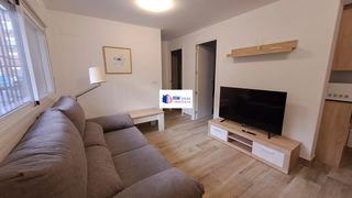 Miete Etagenwohnung in San Pablo. Bajo en zona avda de el greco  barrio a