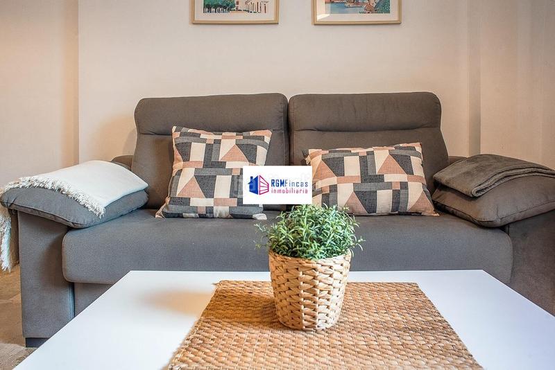 Foto 3079364d-f698-4934-b511-d2c068c69b34. Piso en La Calzada - La Florida Sevilla