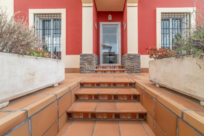 Foto 67f3f7f4-009f-4faa-bb9b-acc2711bbfeb. Chalet with heating pool in Olivar de Quintos Montequinto
