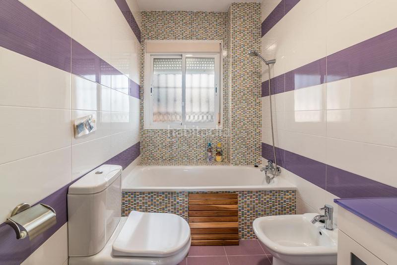 Foto 9ad250d8-1cb0-4399-bc74-0e8e8ce74782. Chalet en Olivar de Quintos Montequinto