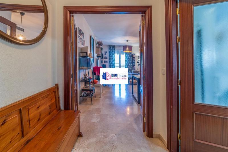 Foto cf74c466-b87b-4aa8-956c-c105dd660822. Appartamento con riscaldamento parcheggio piscina in Sevilla