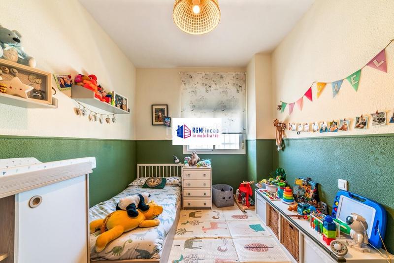 Foto d8cfa11f-f903-4f7c-9328-91e77eb6eaa1. Appartamento con riscaldamento parcheggio piscina in Sevilla