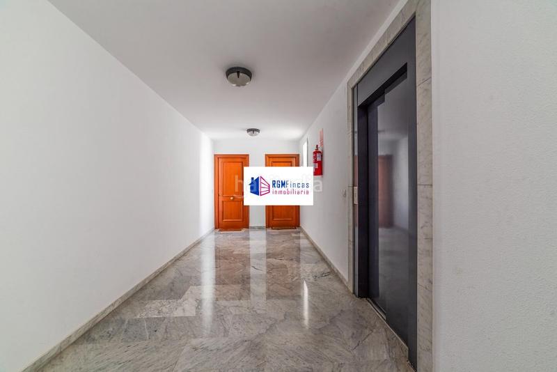 Foto 167f217a-46f7-4d4c-ac8f-d17b2c68a505. Etagenwohnung mit heizung parking pool in Parque Alcosa Sevilla