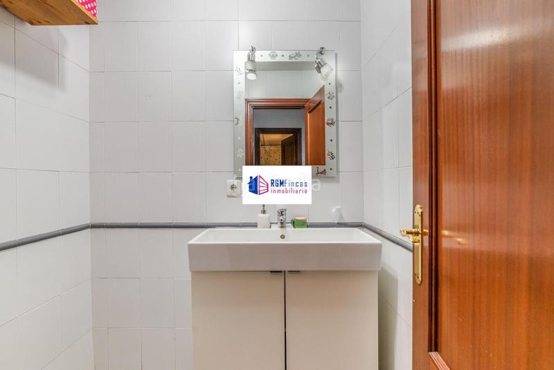 Foto 9fd89a18-3719-4ec9-aab6-4a6276a92344. Etagenwohnung mit heizung parking pool in Parque Alcosa Sevilla