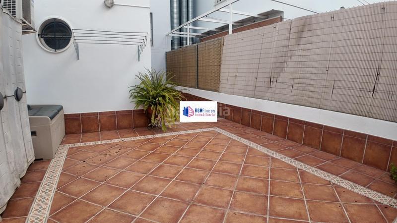 Foto 9da392e6-5786-493c-8422-8fafcd5331e0. Alquiler piso luminoso piso con garaje este en colores - entreparques Sevilla