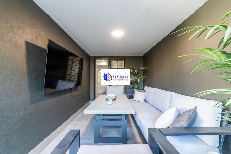 Foto 7a17f023-4451-481f-88ad-73422481d123. Etagenwohnung mit heizung parking pool in Torreblanca Sevilla