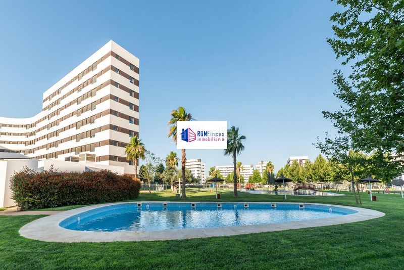 Foto 934b3611-b9a7-447e-8d14-cd8656b16ee3. Etagenwohnung mit heizung parking pool in Torreblanca Sevilla