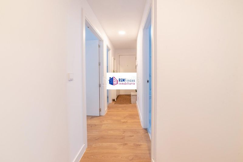 Foto bdfc5c27-773d-4576-88f8-200a0a77cee3. Etagenwohnung mit heizung parking pool in Torreblanca Sevilla