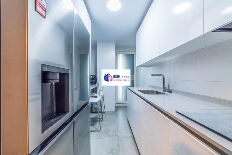 Foto e5e8aff4-a3cf-4b8d-91dc-da0df4caaba4. Etagenwohnung mit heizung parking pool in Torreblanca Sevilla