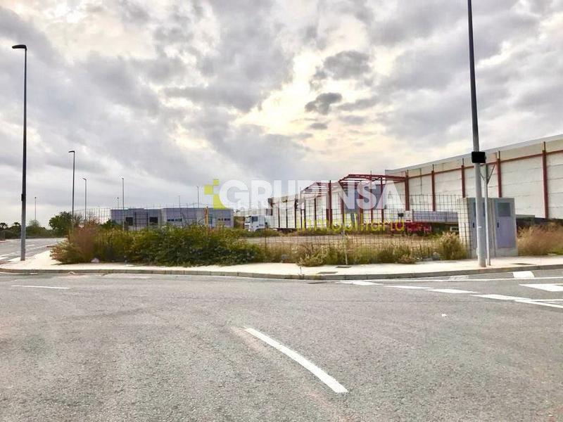 Foto 586fb469-0338-45fb-9e2d-4db78a34379f. Terreno residencial solar en venta en polígono carabona. en Burriana
