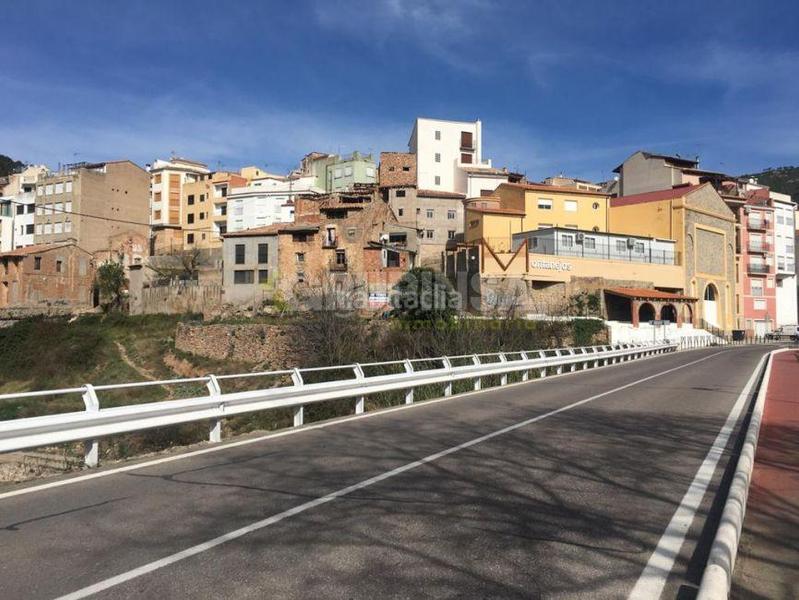 Foto 63391deb-ac52-4ecc-8281-cada96c93529. Terrain résidentiel dans Montanejos