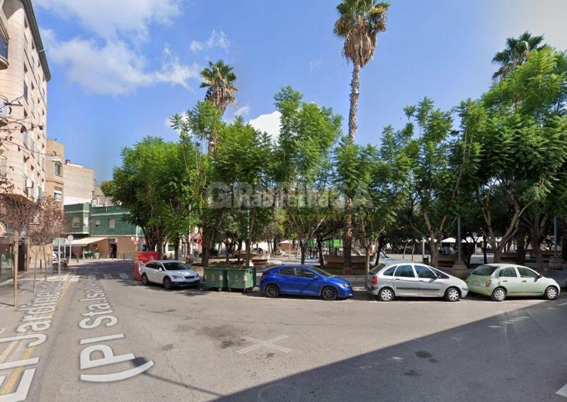 Foto 933e148c-cdf3-453d-ae4f-77d98e9d317f. Autoparkplatz in Centro Almazora / Almassora