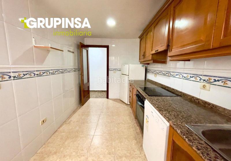 Foto 81f4249a-7d21-431a-ae01-444fc183bec9. Piso  en venta en avda. corts valencianes, 4 dormitorios. en Burriana