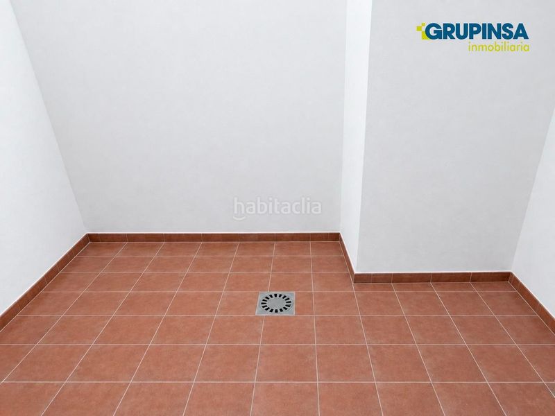 Foto a5cdd3b4-1e13-40ce-aad1-15a8396bacc2. Pis amb piscina a Llombai Burriana