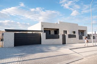 Casa aparellada a Olías del Rey