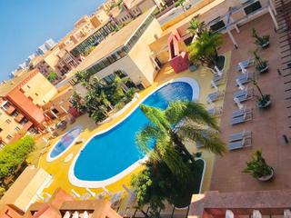 Miete Appartement in Avenida del decano 2. Apartamento  con piscina comunitaria cerca de la playa.