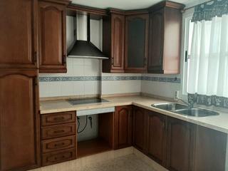 Appartement à Calle pimienta 29. Piso en perfecto estado. céntrico y con garaje