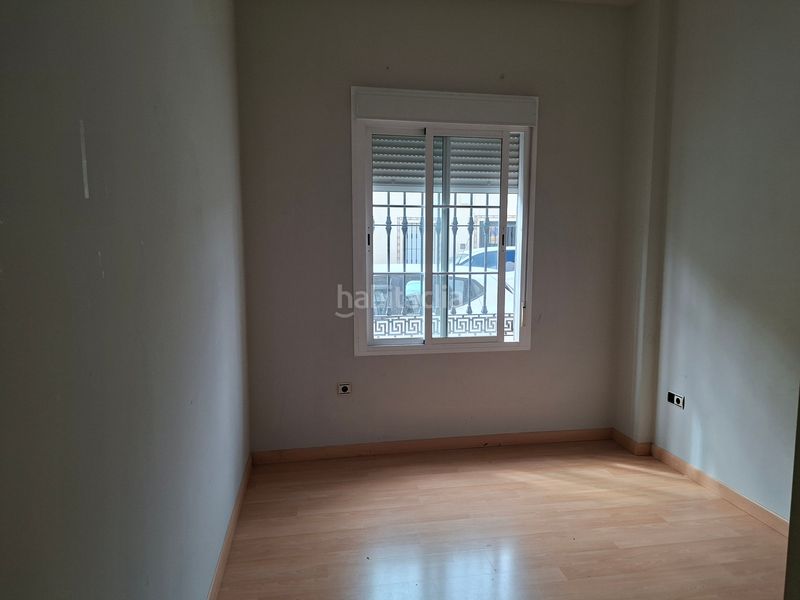 Foto b6bd1349-0afb-4b59-b621-604ad1c734bb. Planta baixa amb aparcament a Centro - Doña Mercedes Dos Hermanas