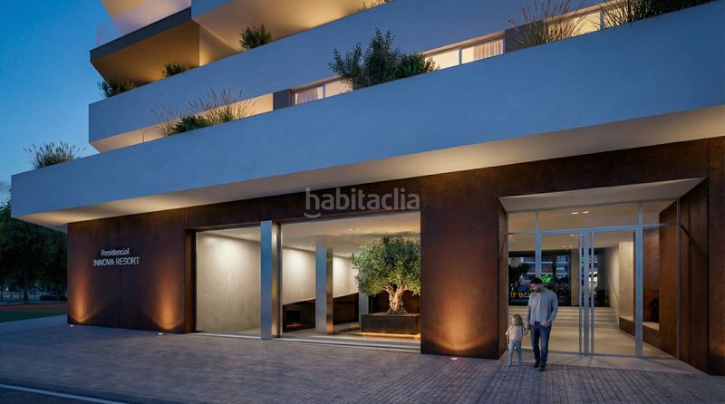 Foto d28608b6-60c8-4303-8f99-7f4e96ec1f81. Flat with heating parking pool in colores - entreparques Sevilla