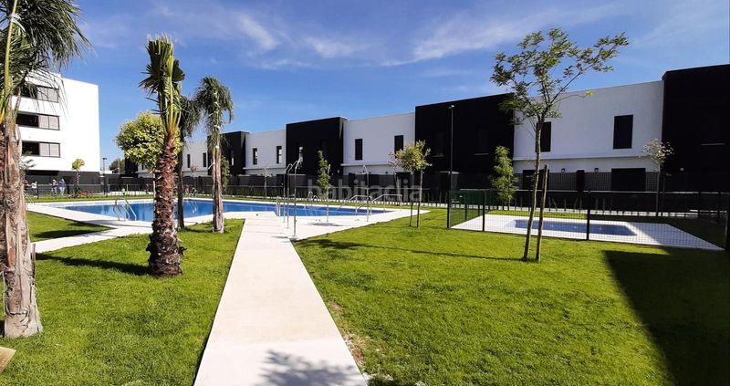 Foto ac46148d-aab2-41c2-b733-66f31966d316. Lloguer pis amb calefacció aparcament piscina a Rinconada (La)