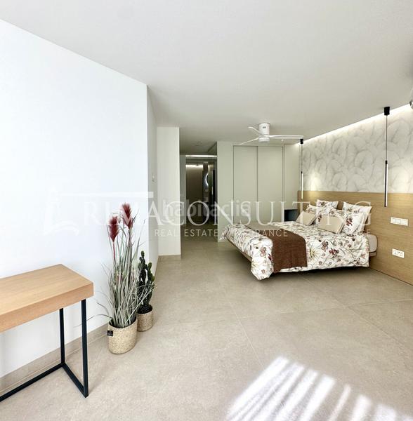 Foto 8f531616-b842-49dc-9aac-c84693c246e8. Piso en avenida duque de ahumada 8 a-0276 apartamento venta 2000 en Marbella