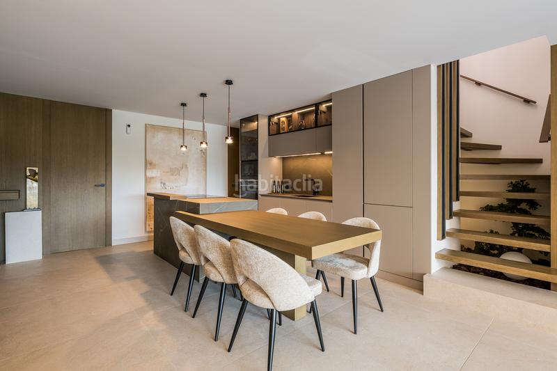 Foto 5763b69d-5462-4a54-8aea-ef00b47b6e66. Ático a0288-atico en venta en Playa de la Fontanilla Marbella