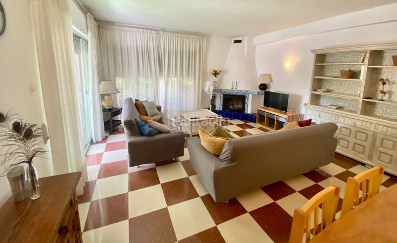 Foto e8e4935e-4458-4d5f-9b89-3d6e0eaf4a50. Rent flat with fireplace in Ricardo Soriano Marbella