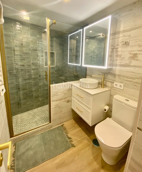 Foto 5111e20f-9671-4369-b136-1df9dbe69cb4. Lloguer pis a avenida duque de ahumada 9 a Playa Bajadilla - Puertos Marbella