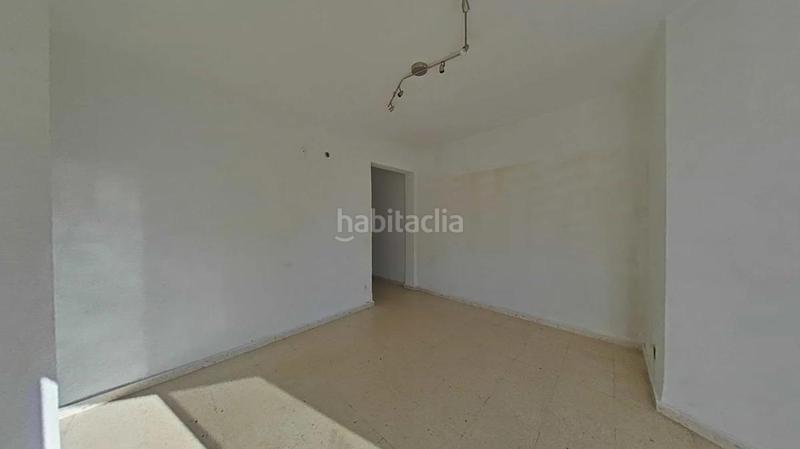 Foto c1476c20-650f-4f2b-b693-af587ce0d3cc. Piso oportunidad inversores en Centro ciudad Fuengirola
