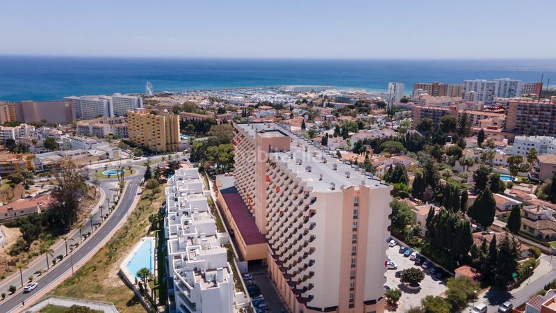 Foto e00e0961-d32a-4735-9121-a863f7d57ac5. Pis amb aparcament piscina a El Pinillo Torremolinos
