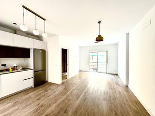 Studio  Calle diego de vergara. Promoción viviendas, estudios y local a pocos minutos del centro