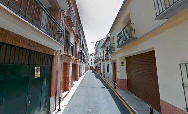 Foto 88ab77d9-6796-4c45-ab62-2780d68e3f80. Aparcament cotxe a Centro Antequera
