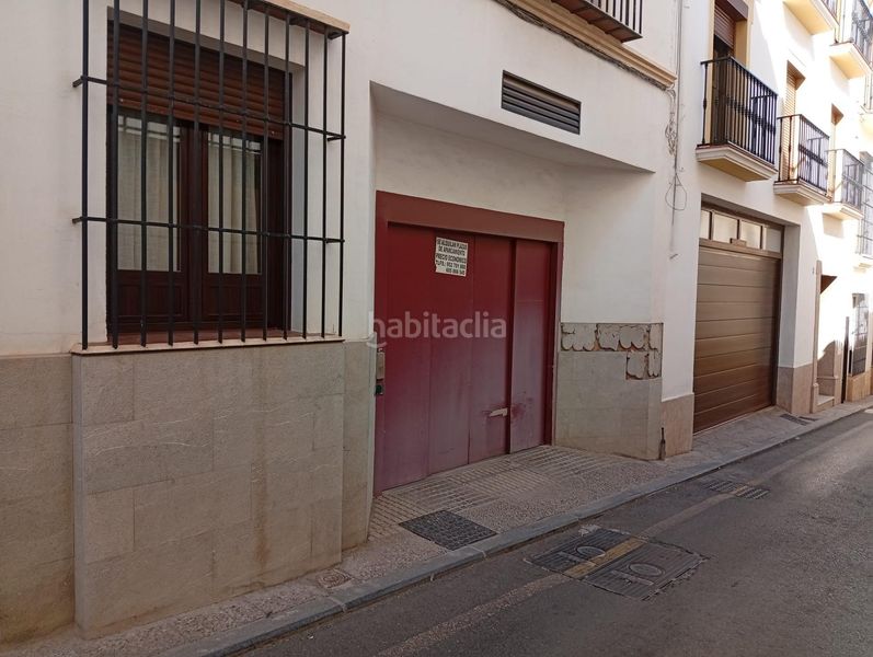 Foto f1b9e643-d415-4344-a16b-bf5d97e96446. Aparcament cotxe a Centro Antequera