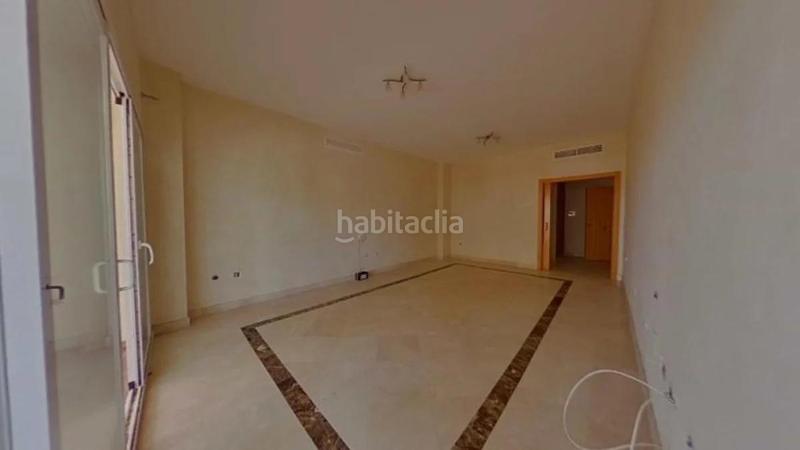 Foto f2bf4314-0eee-47f9-9aa0-07434a3d0b8c. Planta baixa amb aparcament piscina a Los Flamingos Benahavís