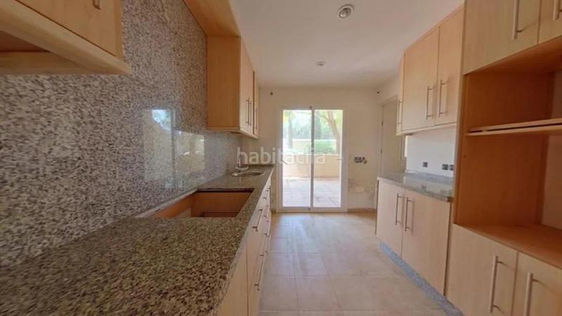 Foto 2f0e76ef-38e7-42f0-94eb-3e61fe39b8f0. Planta baja piso en venta en urb. belair en Bel - Air Estepona