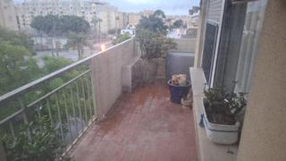 Pis  Avenida carlos de haya. Piso en venta en avenida de carlos de haya