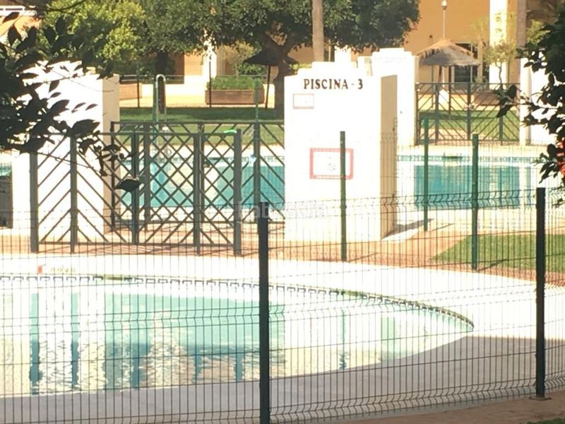 Foto 34e8b2f1-ba72-487a-b76d-55eec156349b. Pis amb aparcament piscina a El Consul - Ciudad Universitaria - El Romeral Málaga