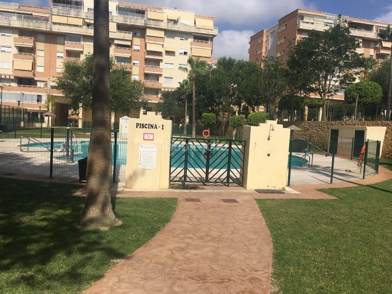Foto 4a2c5dcb-d198-4460-9a9d-6a43f42788ec. Pis amb aparcament piscina a El Consul - Ciudad Universitaria - El Romeral Málaga