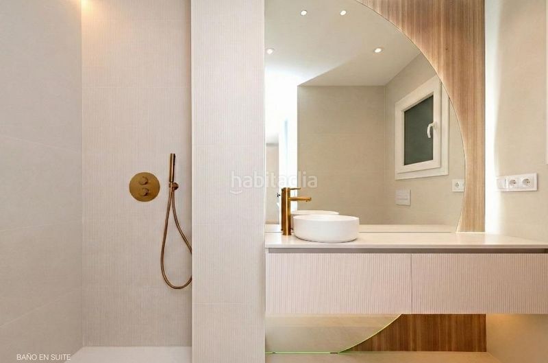 Foto 7c34e981-b21e-4699-abb9-edbe8c06b8a2. Pis a La Malagueta - Monte Sancha Málaga